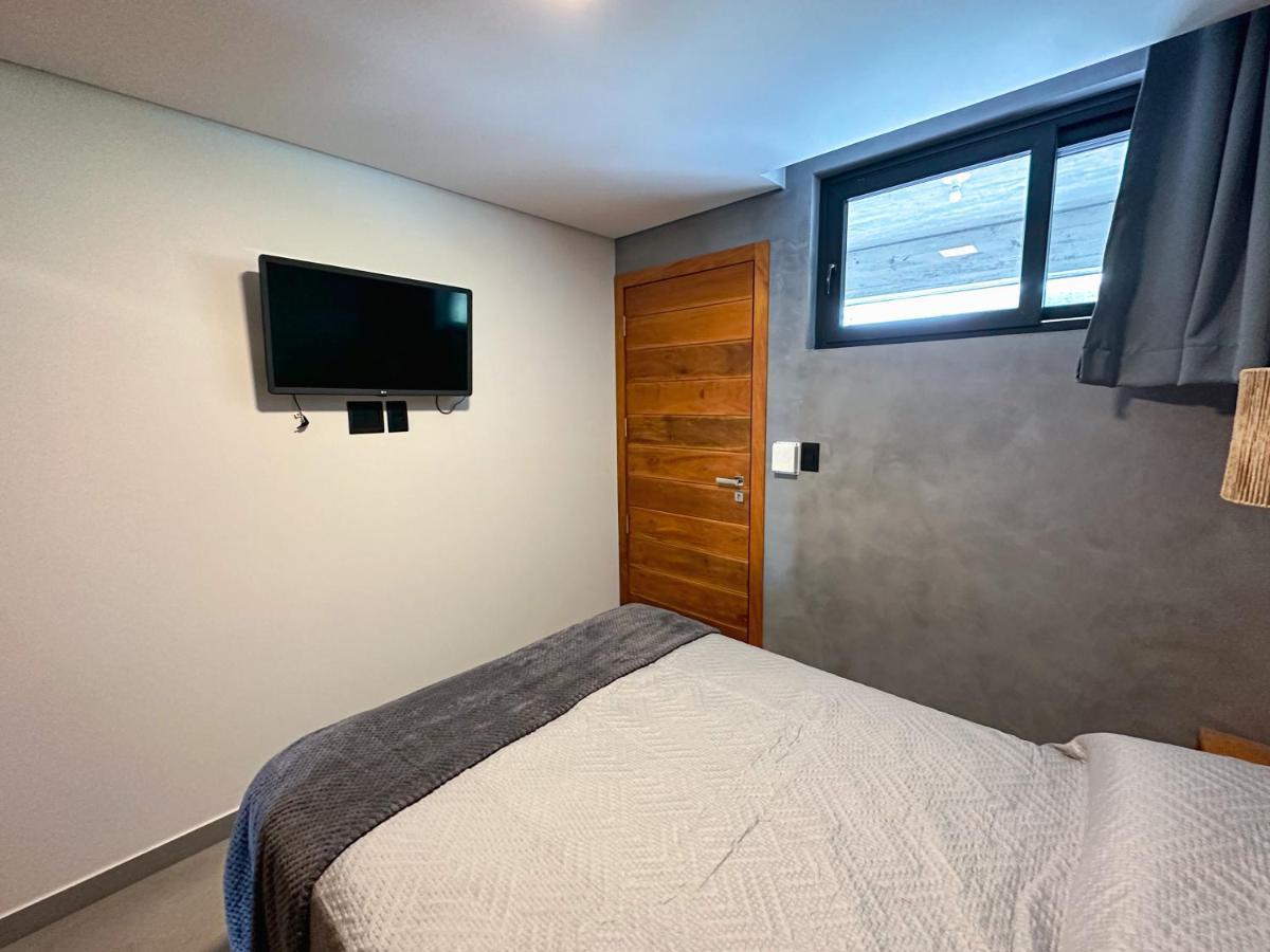 Casa Oceano Praia Do Rosa, Apartamentos Pe Na Areia, Прайя-ду-Роза Екстериор снимка