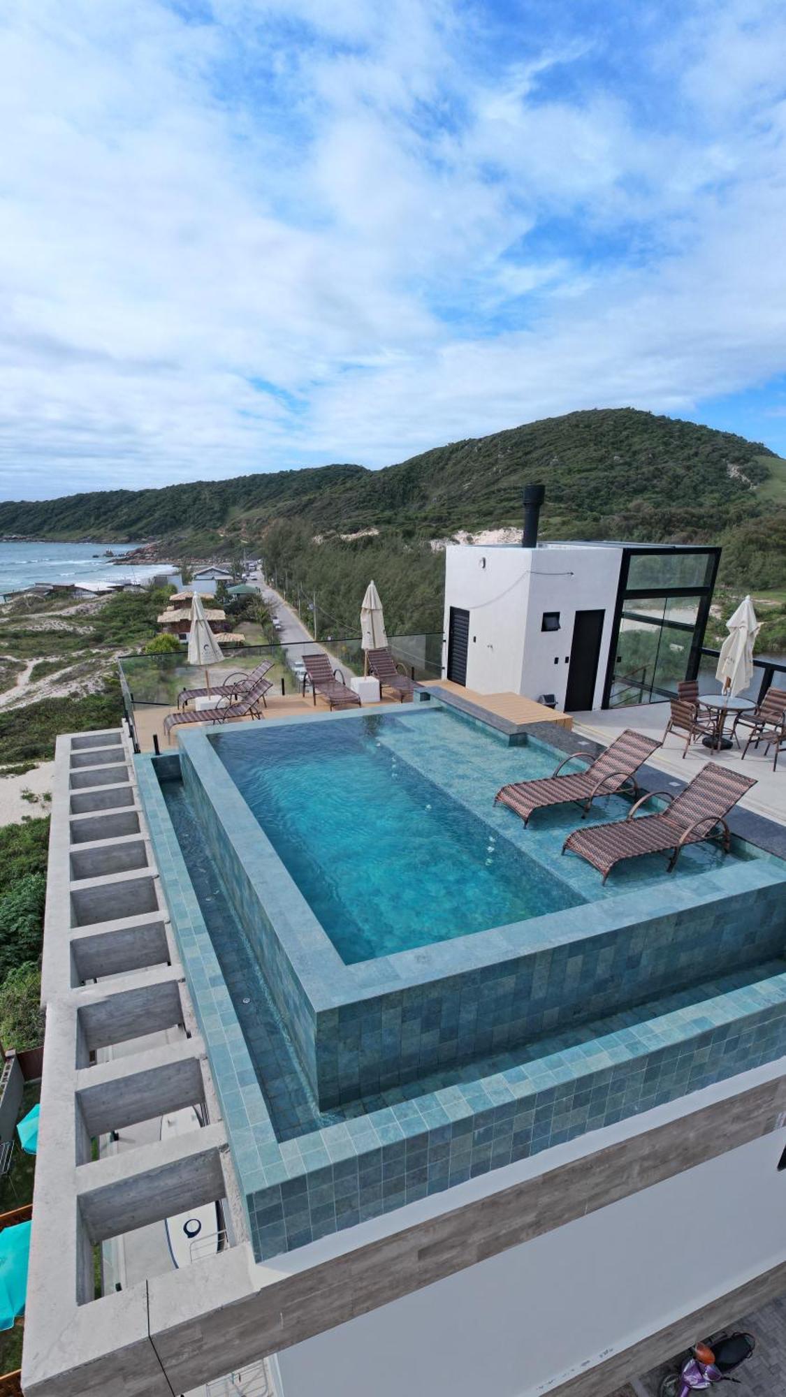 Casa Oceano Praia Do Rosa, Apartamentos Pe Na Areia, Прайя-ду-Роза Екстериор снимка